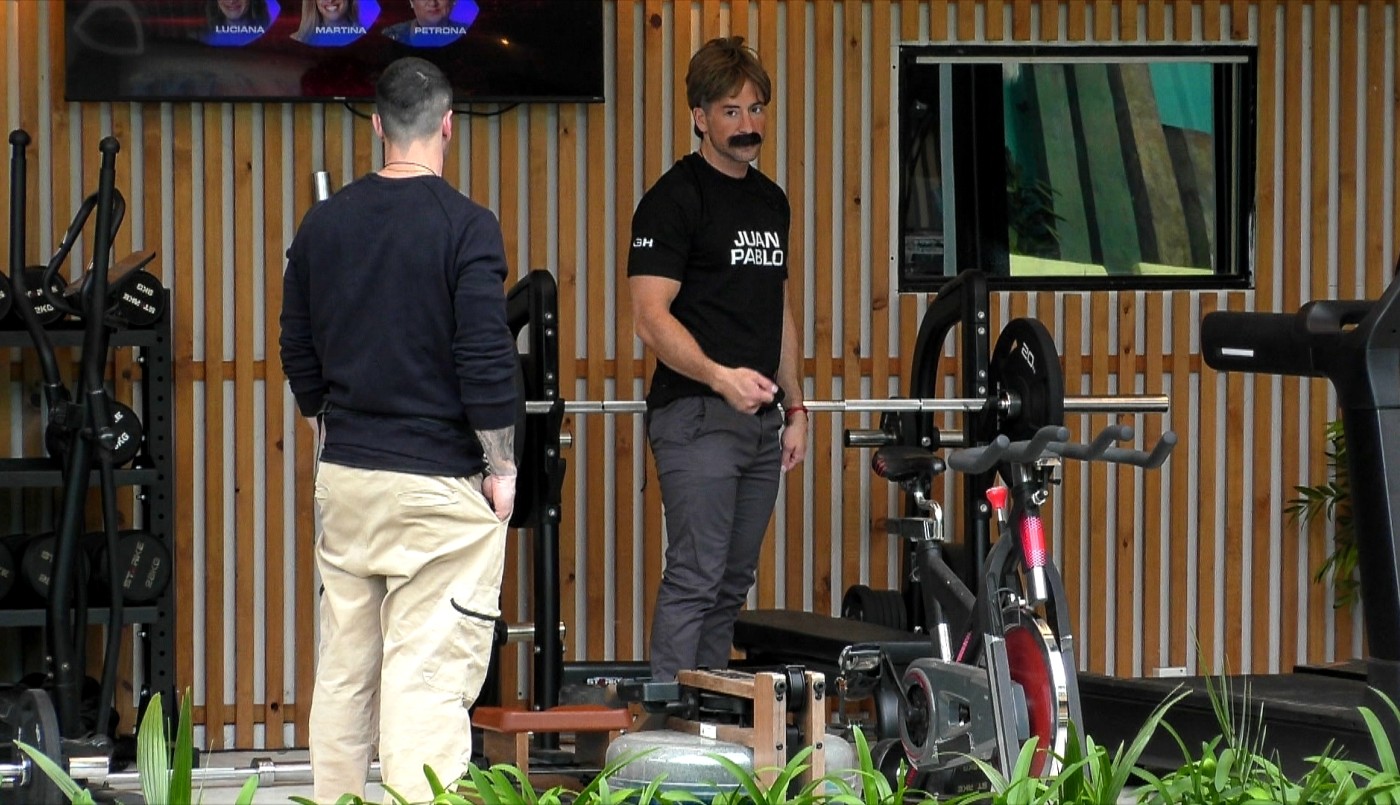 Juan Pablo se siente inseguro con su cuerpo al ser Ned Flanders | Mejores momentos