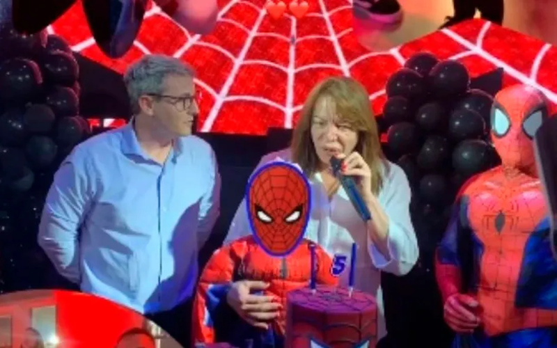 Pura ternura con Spider-Man: así celebró Lizy Tagliani el cumpleaños de su hijo Tati | Espectáculos
