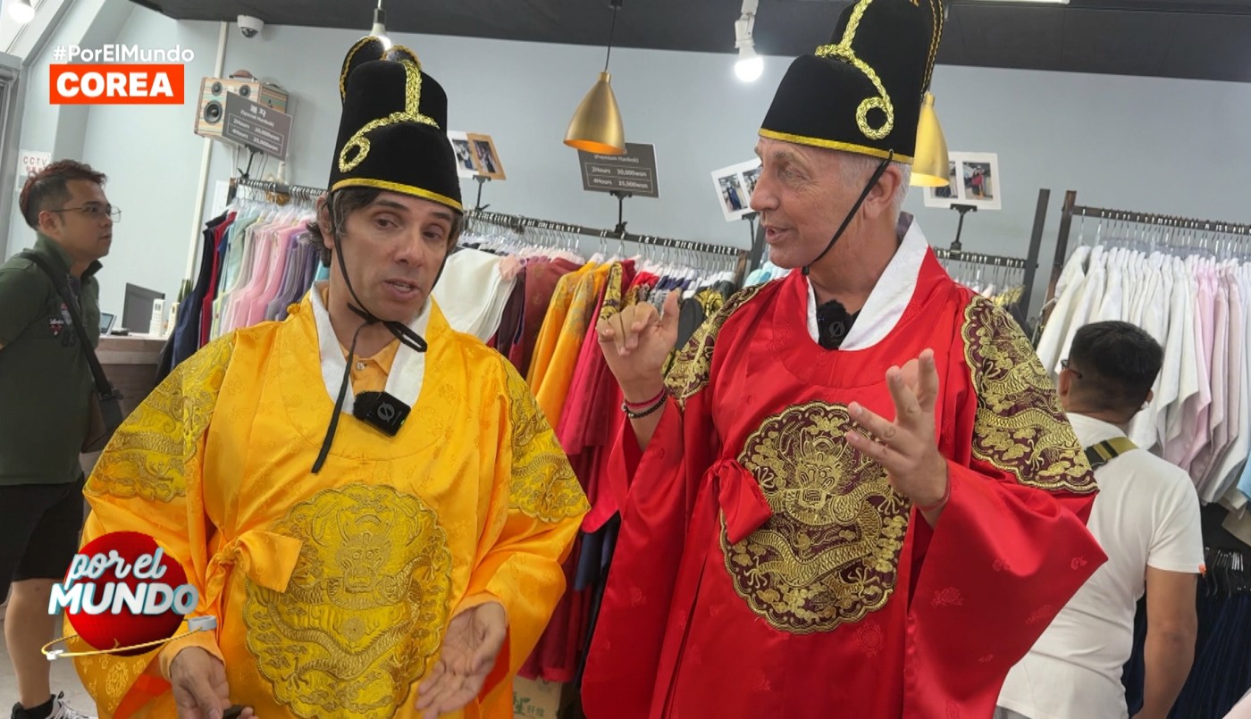 Marley y Robertito Funes se vistieron con el traje tradicional de Corea | Mejores Momentos