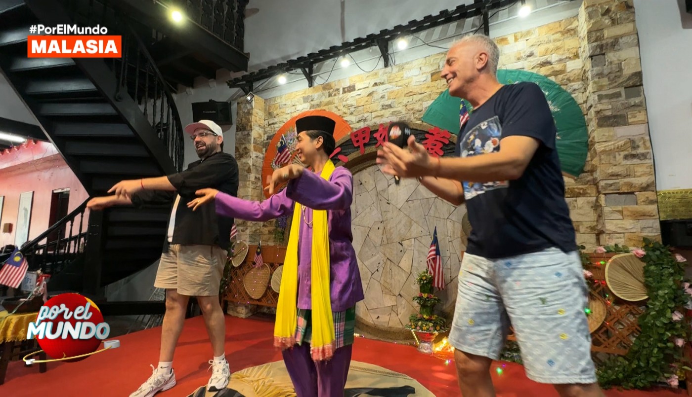 Marley y Damián Betular aprendieron el baile típico de Malasia | Mejores Momentos