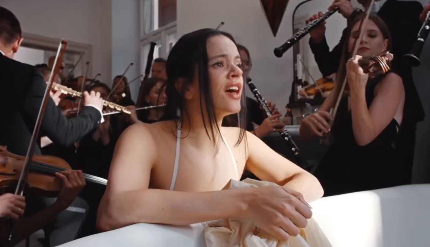 Rosalía presentó "Berghain", el primer single de LUX donde muestra su faceta de soprano | Espectáculos