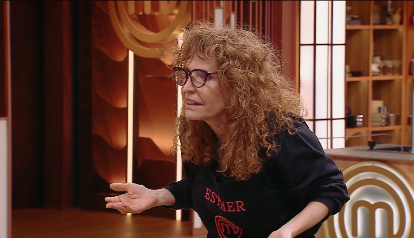 Una devolución sin piedad para Esther Goris en Masterchef Celebrity: "Me estás mandando al muere" | Mejores Momentos