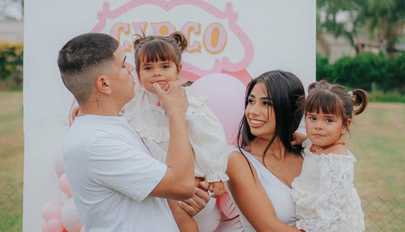 Pura ternura: Daniela Celis mostró la sesión de fotos de las gemelas Aimé y Laia para Pascuas | Espectáculos