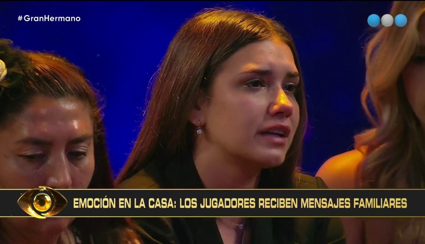 Lola Tomaszeuski se quebró en llanto por no recibir un saludo de su novio | Mejores momentos