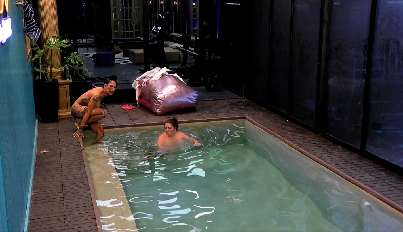 Pincoya encontró en La Maciel una compañera para nadar desnuda | Mejores momentos