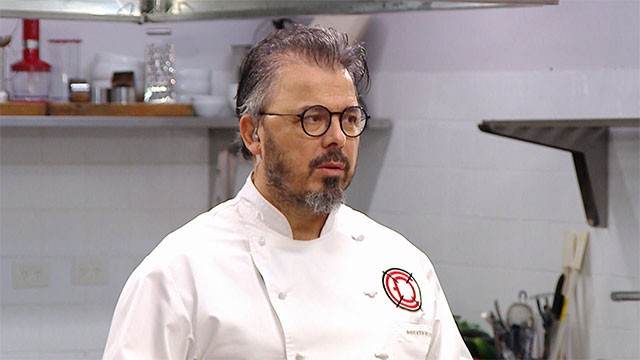 ¡La dura prueba de los huevos poché! | Mejores momentos