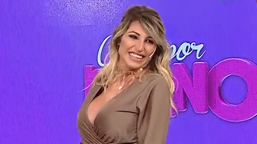 ¿Cómo se enteró Vicky que estaba embarazada? | Entrevistas completas