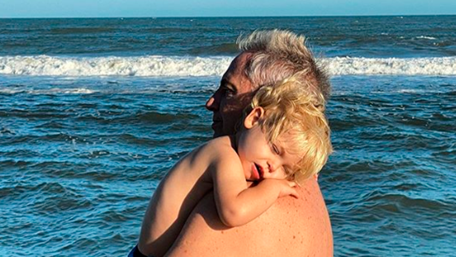 Mirko y Marley de vacaciones en la playa | Espectáculos