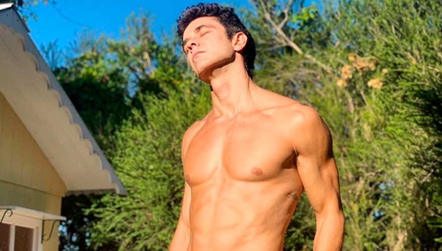 Mariano Martínez lució su cuerpo en las redes sociales y un famoso actor lo cargó | Espectáculos