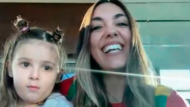 Floppy Tesouro y su hija en el diván | Entrevistas completas