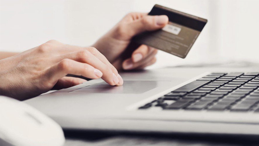 Delito por internet: Quiso vender su celular y la estafaron | Virales