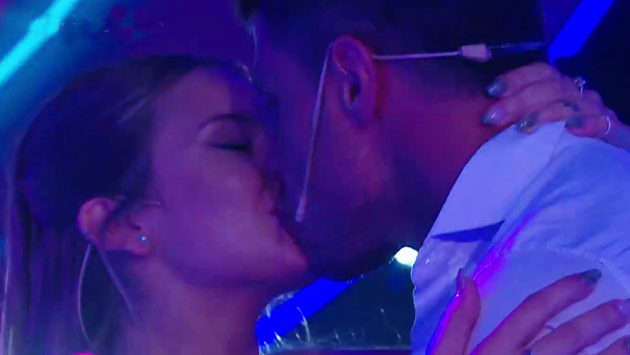 El romántico reencuentro de Alexis "el Conejo" con Coti | Mejores momentos