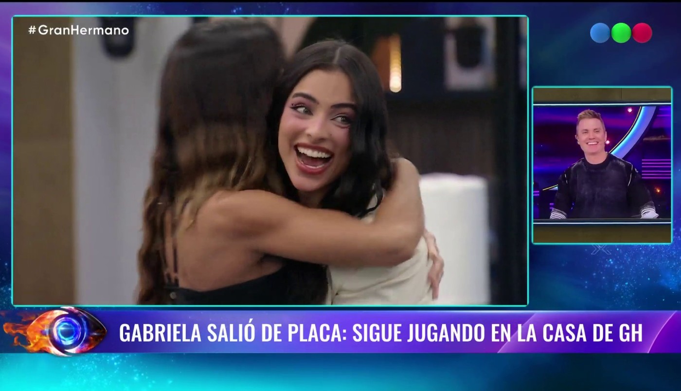 Gabriela se la agitó a Sandra en medio de sus festejos por salir de placa | Mejores momentos
