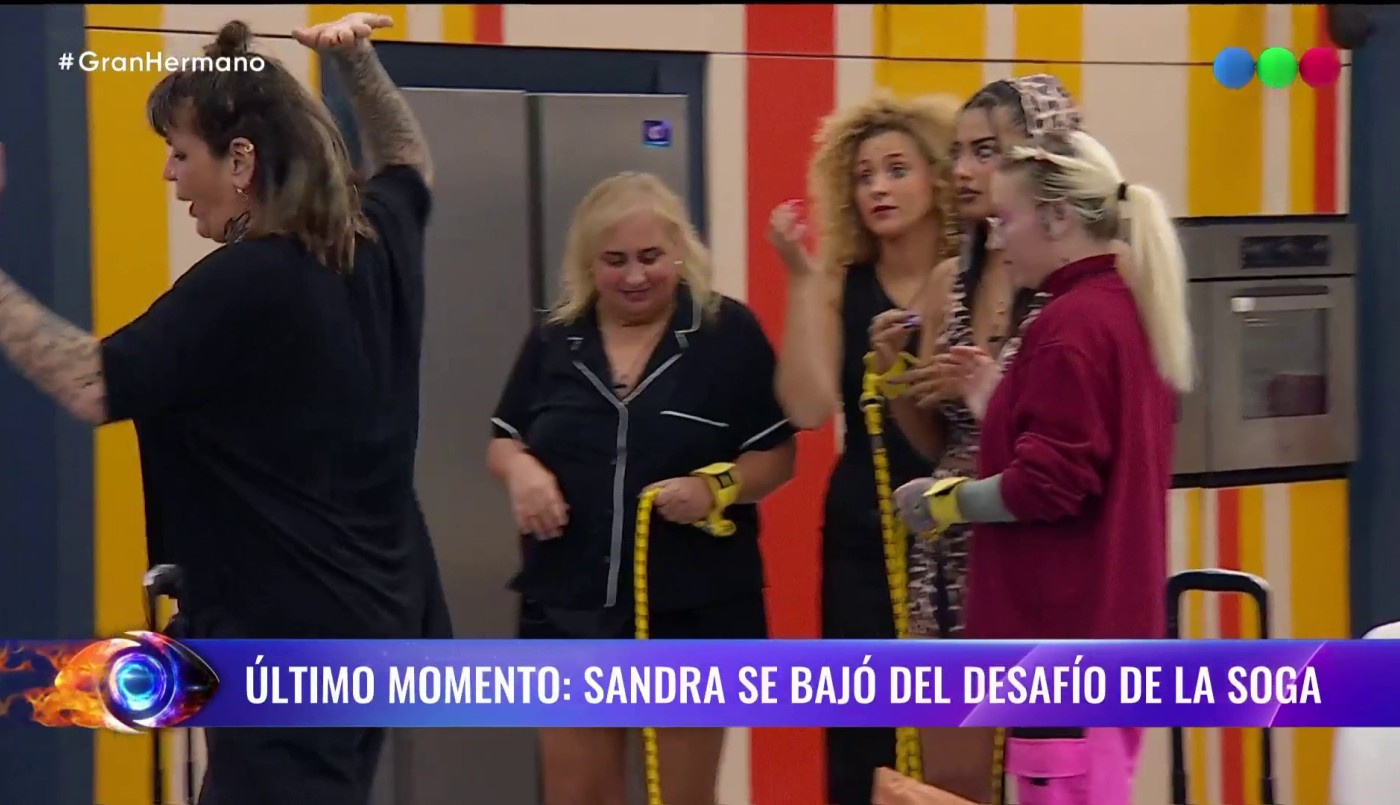 Sandra aguantó 14 minutos atada: "Quizás es momento para dejar de fumar" | Mejores momentos