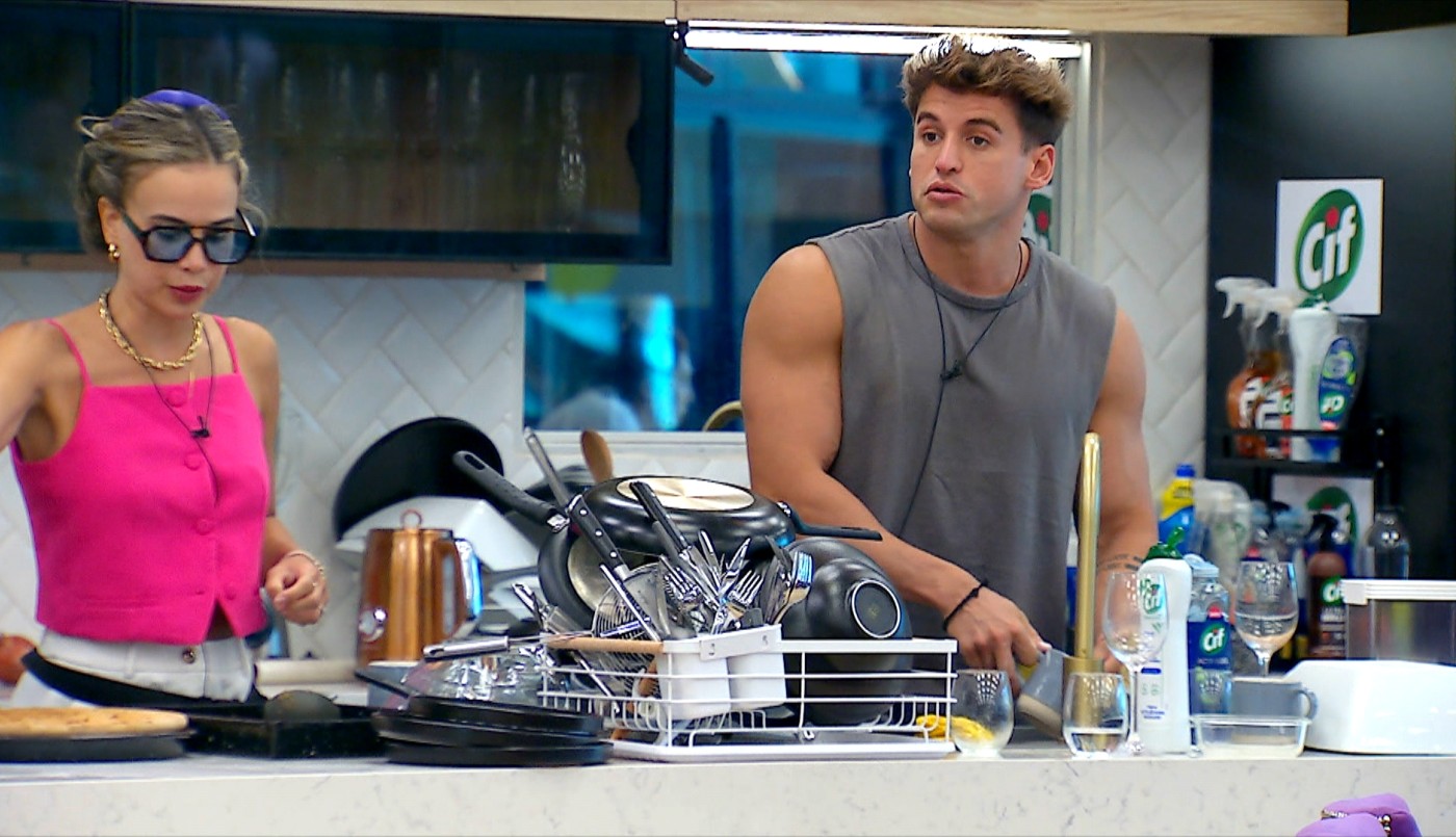 Manu estalló por la falta de colaboración y la glotonería en la cocina | Mejores momentos