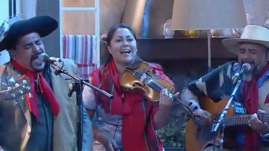 "La Callejera", el grupo que hace todos los ritmos del país