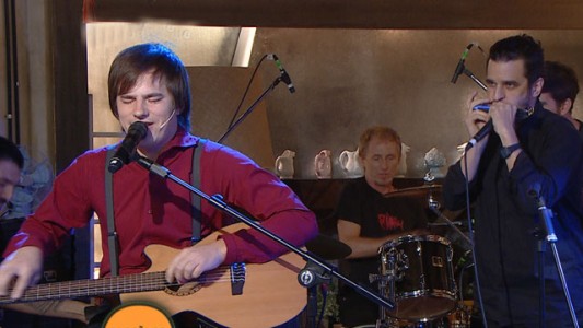 Volvió Nahuel Pennisi con su banda