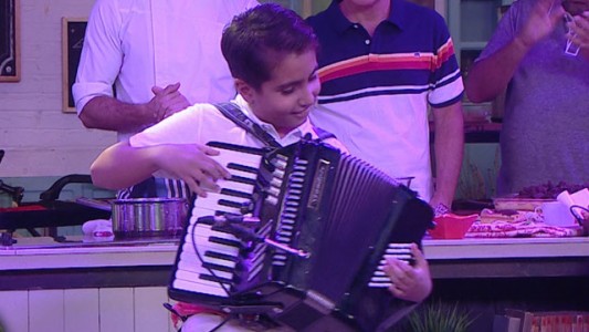 Volvió el Messi del acordeón: Vichito