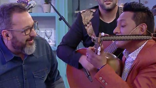 "El mago del charango" en vivo