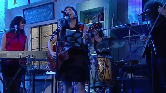 Directo al corazón: "Si pudiera" - Mavi Díaz y Las Folkies