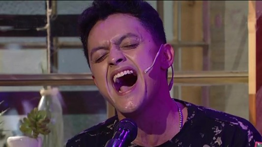 Lucho Arrieta la rompió cantando "Luna Cautiva"