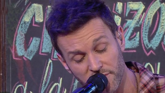 Un repaso por las grandes canciones de Axel