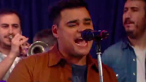 Los Totora cantaron los éxitos de Luis Miguel