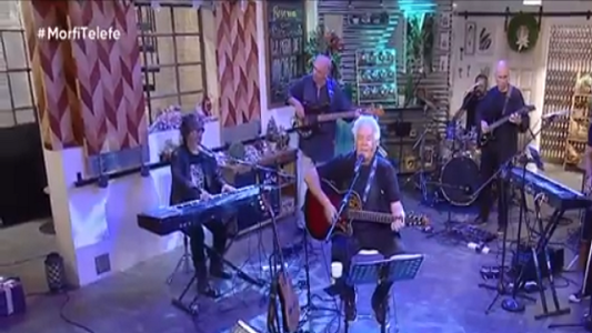 Los himnos de Víctor Heredia en La Peña