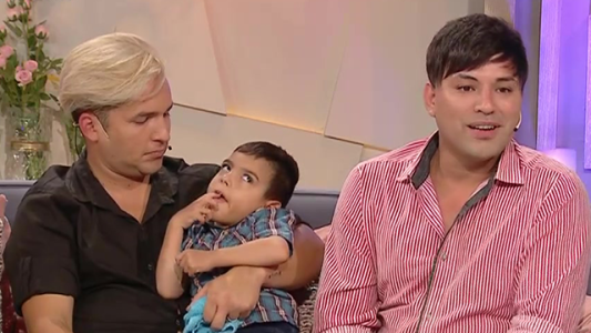 Adoptaron a un niño con parálisis cerebral y buscan ayuda