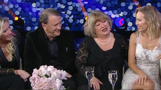 ¡Luisana Lopilato es sorprendida por su familia!