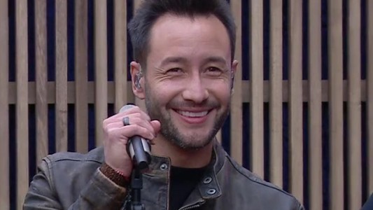Luciano Pereyra canta "Quédate conmigo"