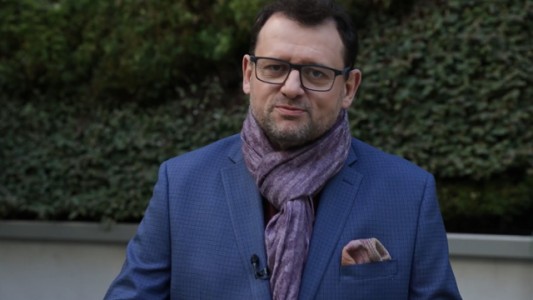 ¡Christophe Krywonis cocinó desnudo!