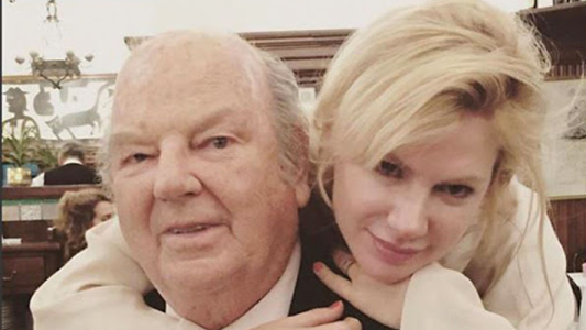 Esmeralda Mitre despidió a su padre entre lágrimas