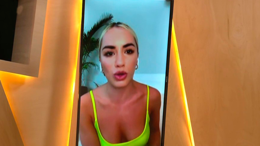 ¿Cómo lleva Lali la intimidad con su pareja en cuarentena?