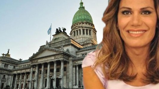 Primicia: Flor de la V comienza su carrera política