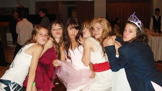 Revelan fotos inéditas del cumple de 15 de Lali Espósito