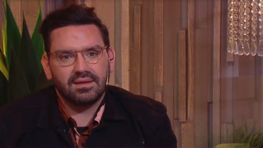 El fanatismo por los artítulos de librería de Damián Betular