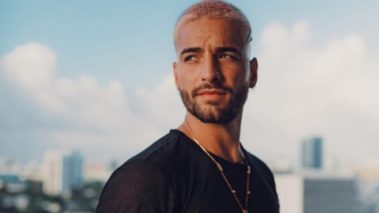 El nuevo look de sirena de Maluma