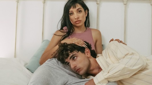 “Felices x Siempre”: La canción de Maria Becerra que habla de cómo superar una ruptura