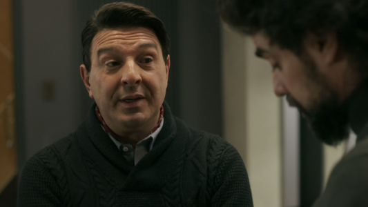 Nacho castiga tener hijo homofóbico