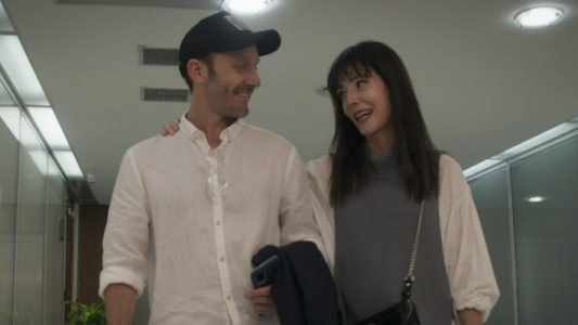 Santi y Jime celebran el resultado de la ecografía: ¡el bebé crece día a día!