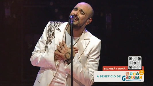 Reviví el gran final del show solidario de Abel Pintos