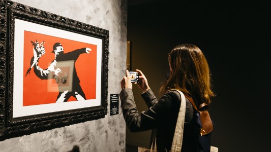 Banksy en La Rural: todo sobre la muestra del grafitero más famoso del mundo