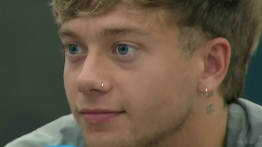 Nacho salió placa dejó parejo duelo Cata Daniela