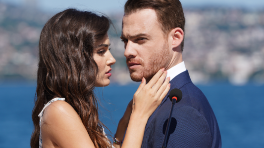 Una nueva ficción llega a Telefe, Eda y Serkan: ¿Será que es amor?