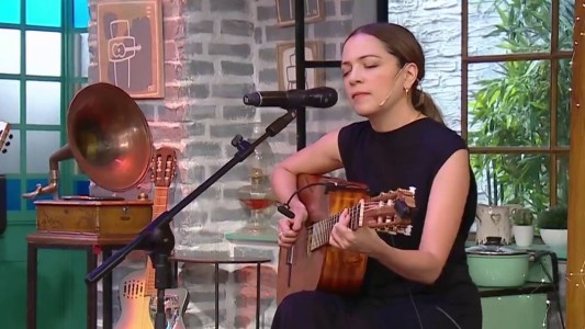 ¡Natalia Lafourcade brilló en su primera visita a La Peña!