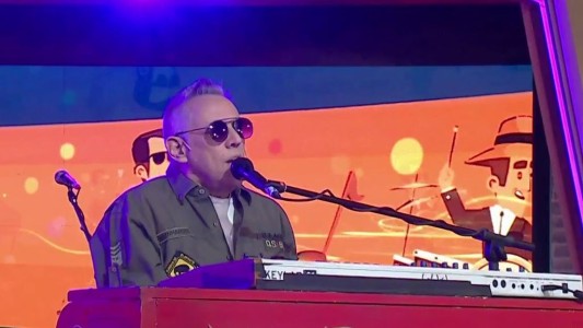 ¡Visita de lujo!: Alejandro Lerner dio un show en La Peña