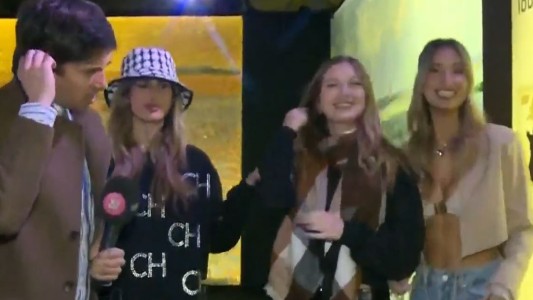 Juli Poggio y sus hermanas recorrieron la muestra de Vicent Van Gogh