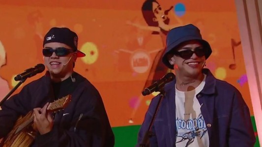 ¡La T y la M a puro ritmo en La Peña!