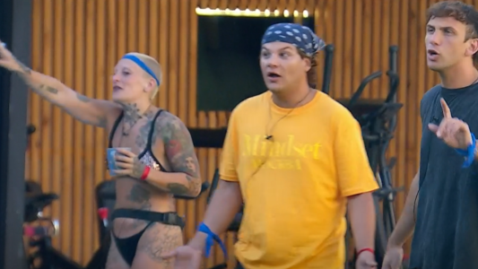 Volvió el fútbol-tenis y trajo competitividad, diversión y enojos a la casa